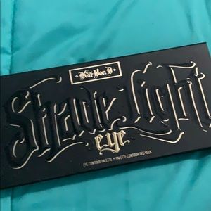Kat Von D - shade & light eyeshadow palette